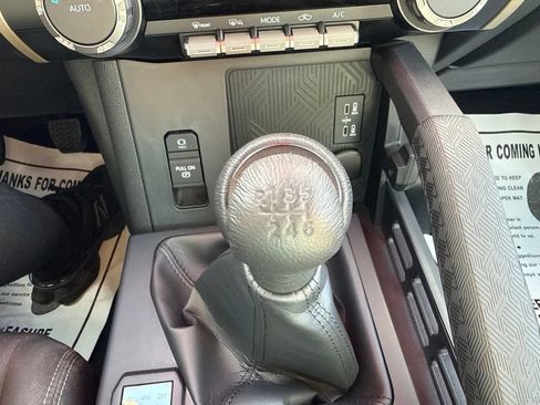 Used 2025 Toyota Tacoma TRD Off-Road AWD/4WD image 35