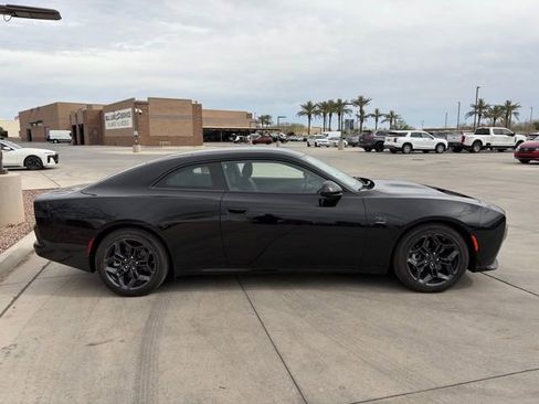 Used 2025 Dodge Charger R/T w/ Quick Order Package 25M R/T image 5