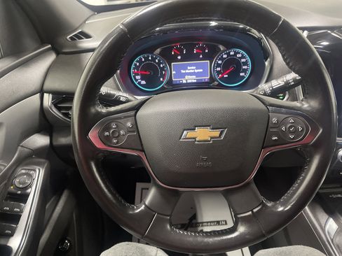 Used 2022 Chevrolet Traverse LT image 31