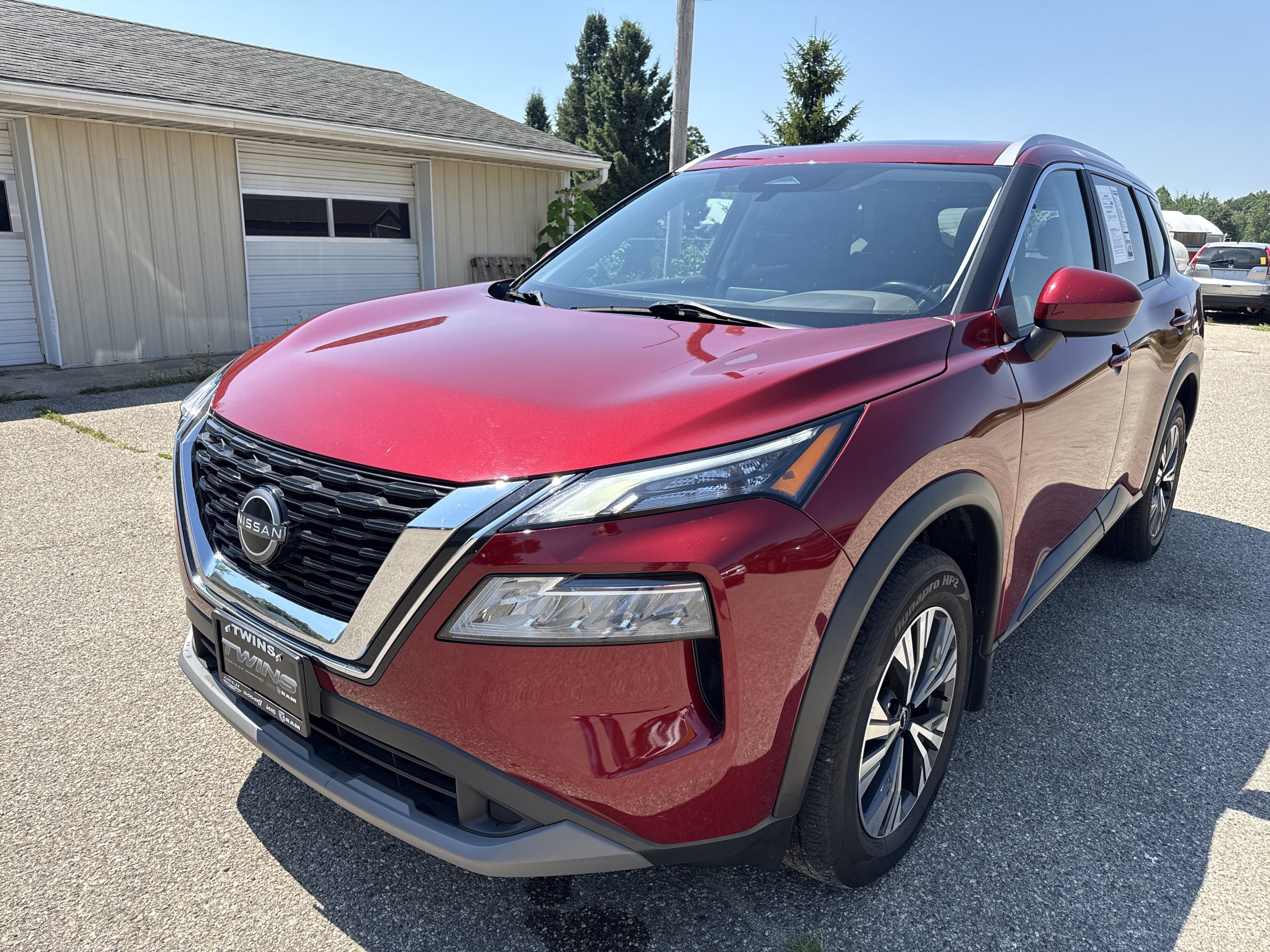 Used 2023 Nissan Rogue SV w/ SV Premium B Package AWD/4WD image 11