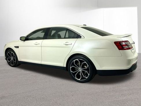 Used 2018 Ford Taurus SHO w/ Driver Assist Package image 32