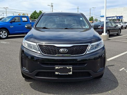 Used 2015 Kia Sorento LX FWD image 2