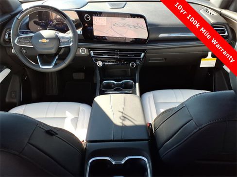 New 2026 Chevrolet Traverse High Country image 12