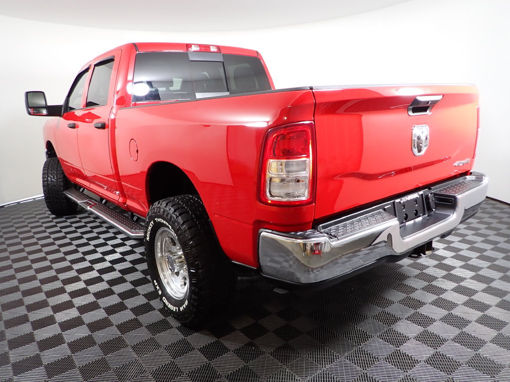 Used 2024 RAM 2500 Tradesman w/ Chrome Appearance Group AWD/4WD image 12