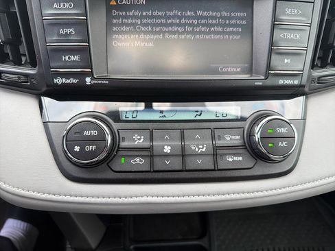 Used 2016 Toyota RAV4 XLE AWD/4WD image 29