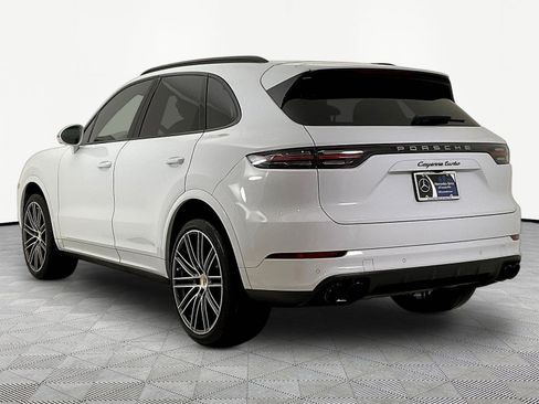 Used 2022 Porsche Cayenne Turbo AWD/4WD image 4