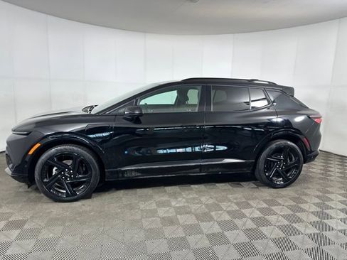 Used 2024 Chevrolet Equinox EV RS image 6