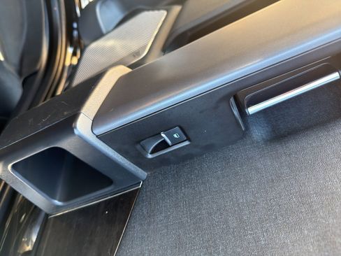 Used 2022 Ford F150 Lariat image 24