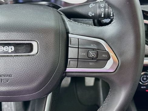 Used 2024 Jeep Compass Latitude AWD/4WD image 20