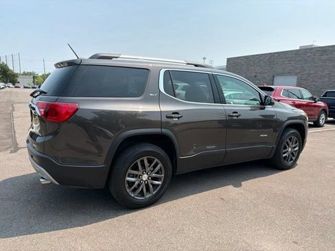 Used 2019 GMC Acadia SLT AWD/4WD image 3