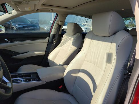 Used 2022 Honda Accord Touring image 14