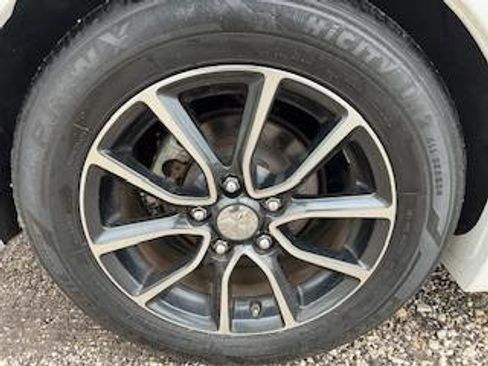 Used 2017 Mitsubishi Lancer ES FWD image 9