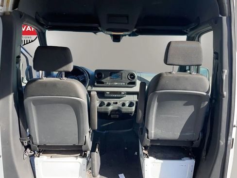 Used 2023 Mercedes-Benz Sprinter 2500 image 40