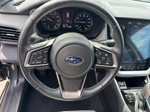 Used 2023 Subaru Outback Premium AWD/4WD image 17