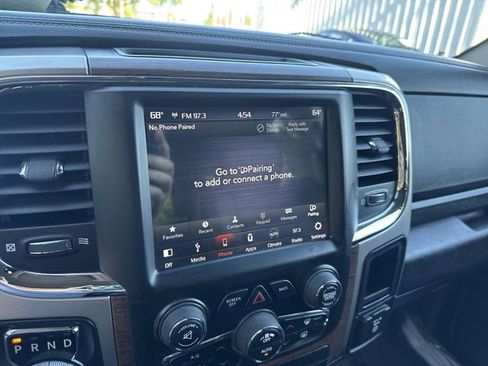 Used 2018 RAM 1500 Laramie image 20