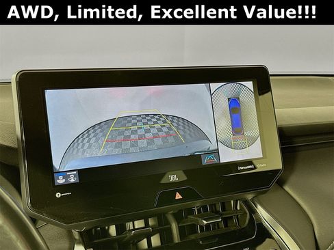 Used 2021 Toyota Venza Limited image 15