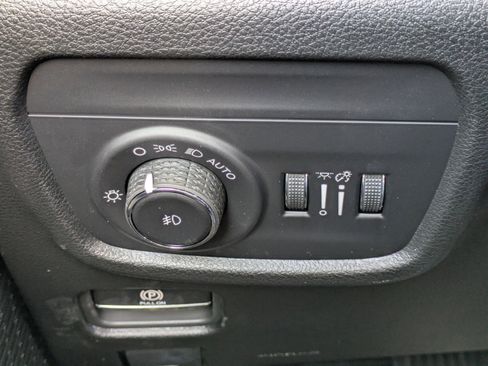 New 2025 Jeep Grand Cherokee L Limited w/ Black Appearance Package image 27