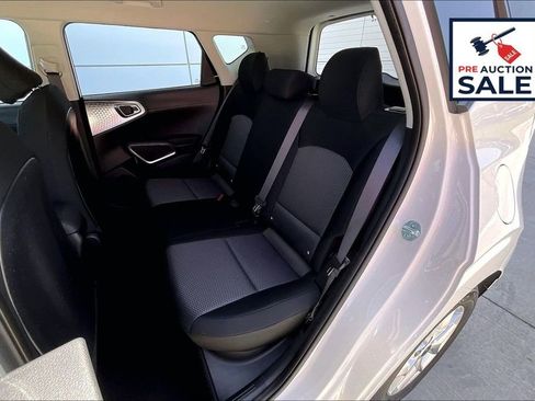 Used 2025 Kia Soul LX FWD image 25