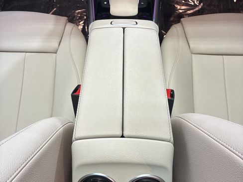 Used 2023 Mercedes-Benz GLA 250 4MATIC image 16