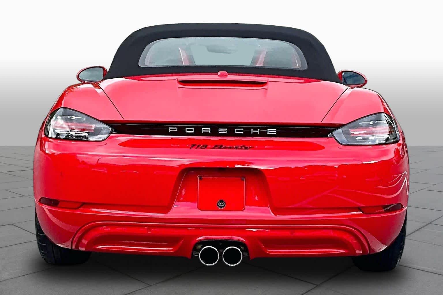 Used 2024 Porsche 718 Boxster RWD image 5