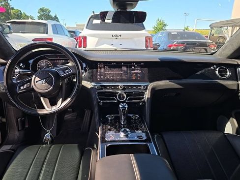 Used 2021 Bentley Flying Spur V8 AWD/4WD image 7