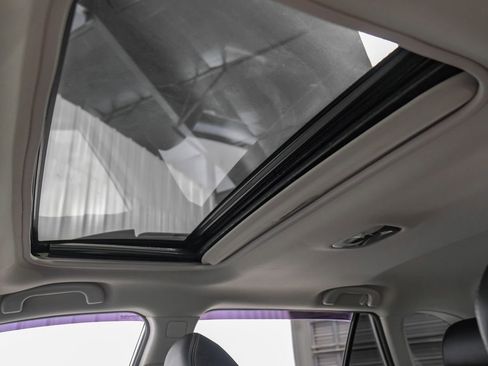 Used 2017 Subaru Outback 3.6R Limited AWD/4WD image 21