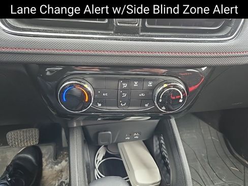 Used 2024 Chevrolet TrailBlazer RS w/ Driver Confidence Package image 13