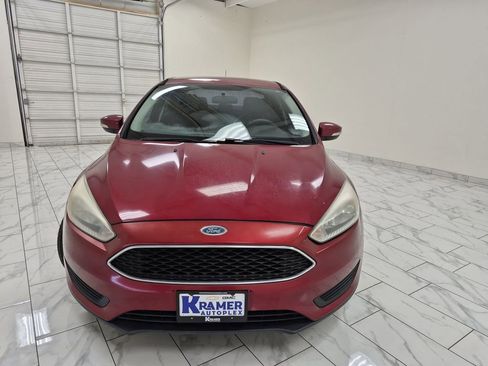 Used 2015 Ford Focus SE image 32