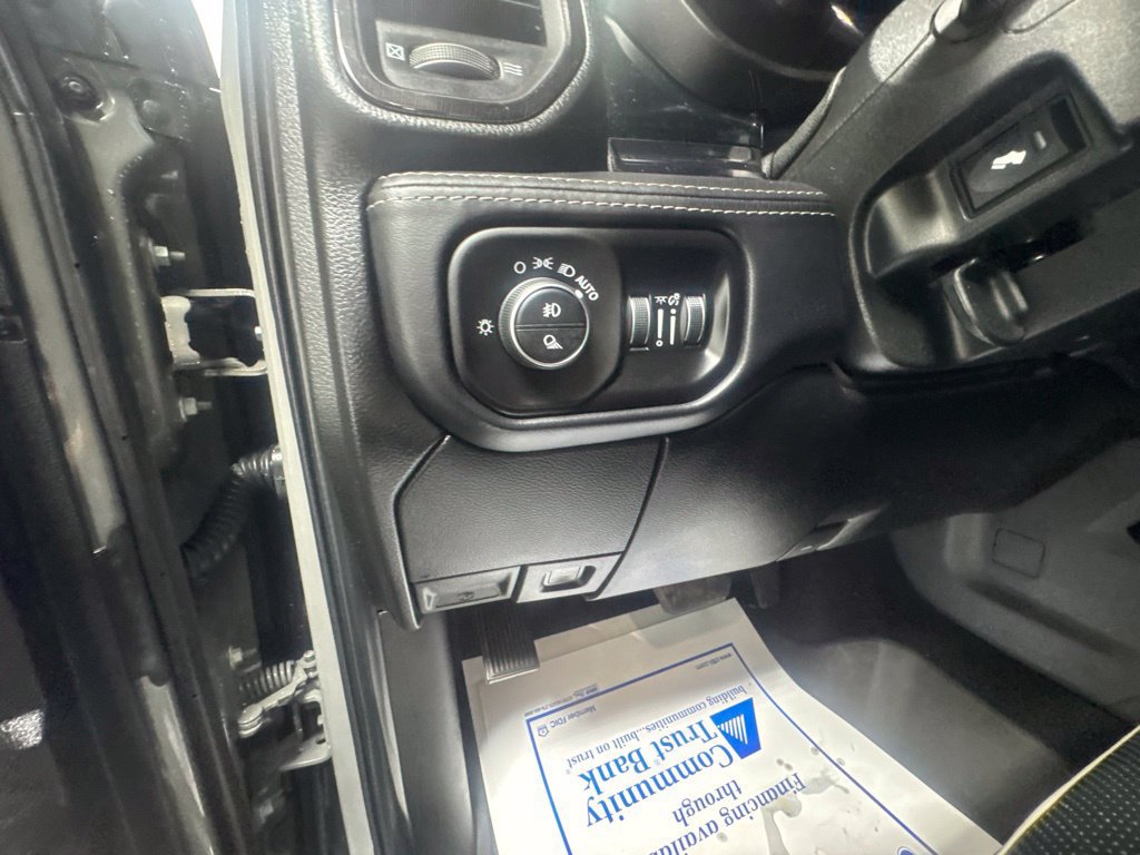 Used 2025 RAM 2500 Limited AWD/4WD image 16