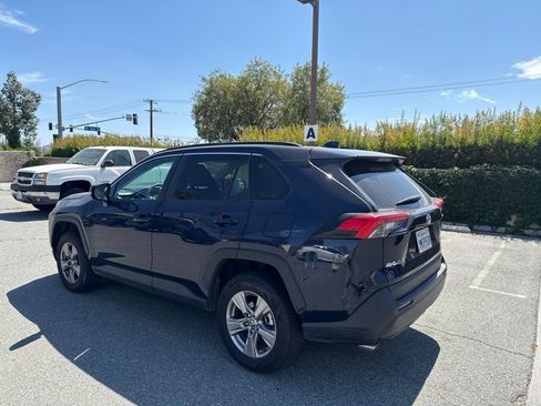 Used 2024 Toyota RAV4 XLE AWD/4WD image 6