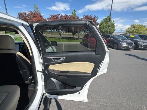 Used 2022 Ford Edge SEL w/ Convenience Package AWD/4WD image 22