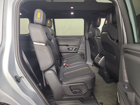 Used 2024 Rivian R1S Adventure AWD/4WD image 23