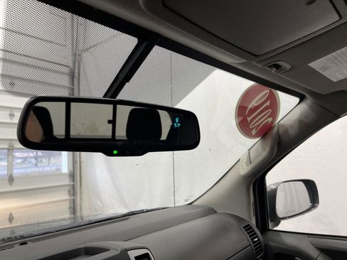 Used 2019 Nissan Frontier PRO-4X image 24