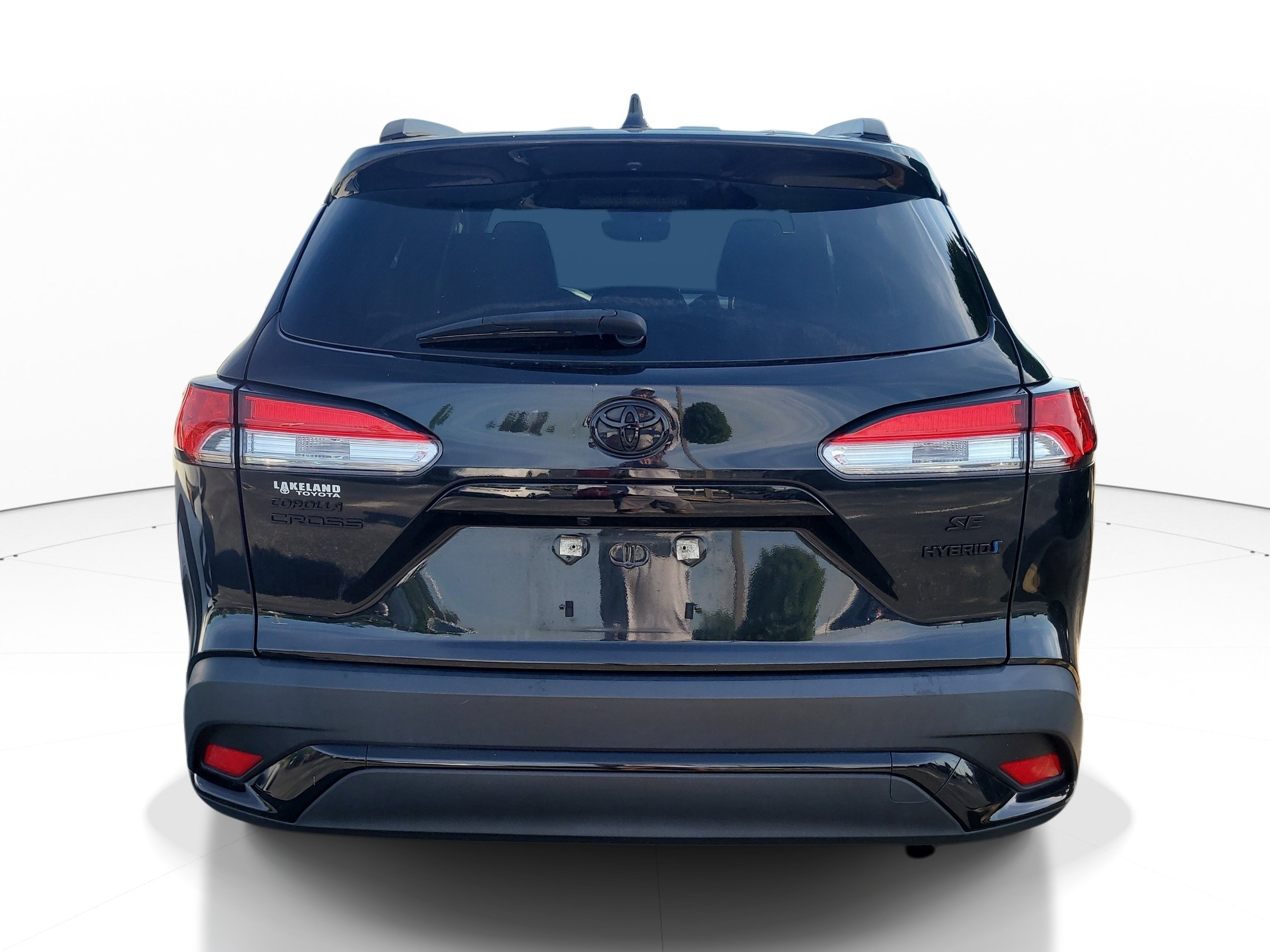 Used 2024 Toyota Corolla Cross AWD Hybrid image 6