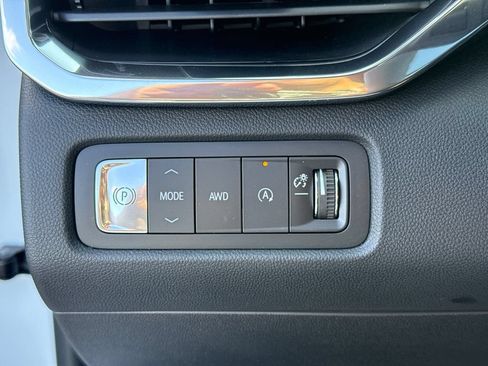 New 2026 GMC Acadia Denali w/ Super Cruise Package AWD/4WD image 19