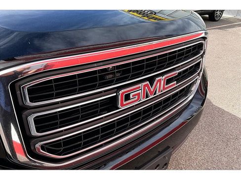 Used 2018 GMC Yukon SLE w/ HD Trailering Package AWD/4WD image 30