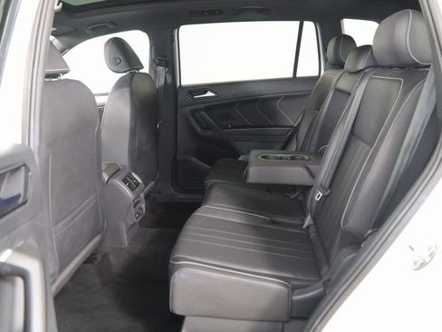 Used 2022 Volkswagen Tiguan SE R-Line image 50