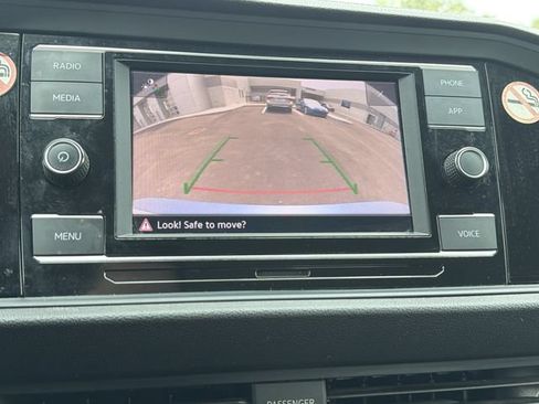 Used 2024 Volkswagen Jetta SE FWD image 20