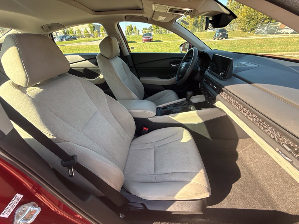 Used 2023 Honda Accord EX image 42