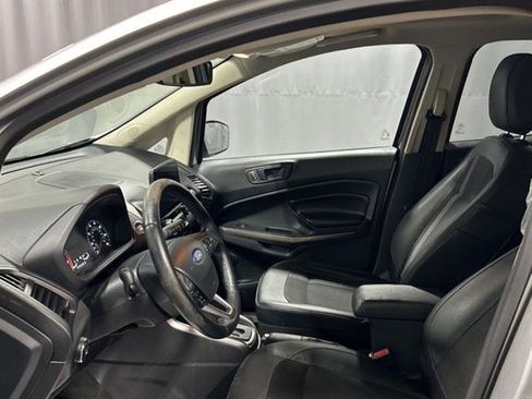 Used 2019 Ford EcoSport SES w/ SES Black Appearance Package image 20