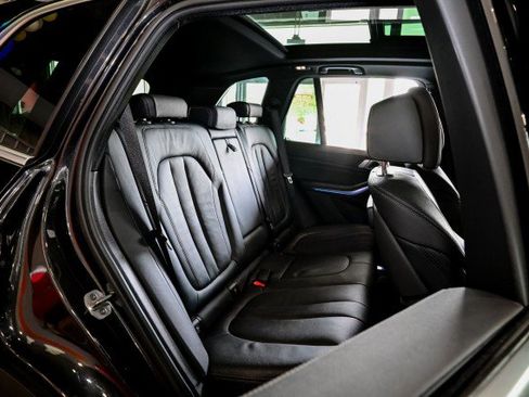 Used 2021 BMW X5 xDrive40i w/ Convenience Package image 25