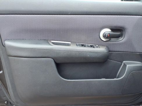 Used 2007 Nissan Versa SL w/ Convenience Pkg image 14