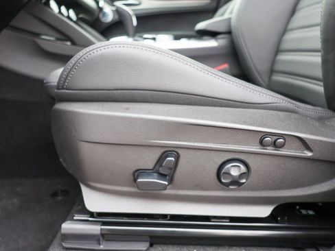 New 2025 Alfa Romeo Stelvio Sprint image 19