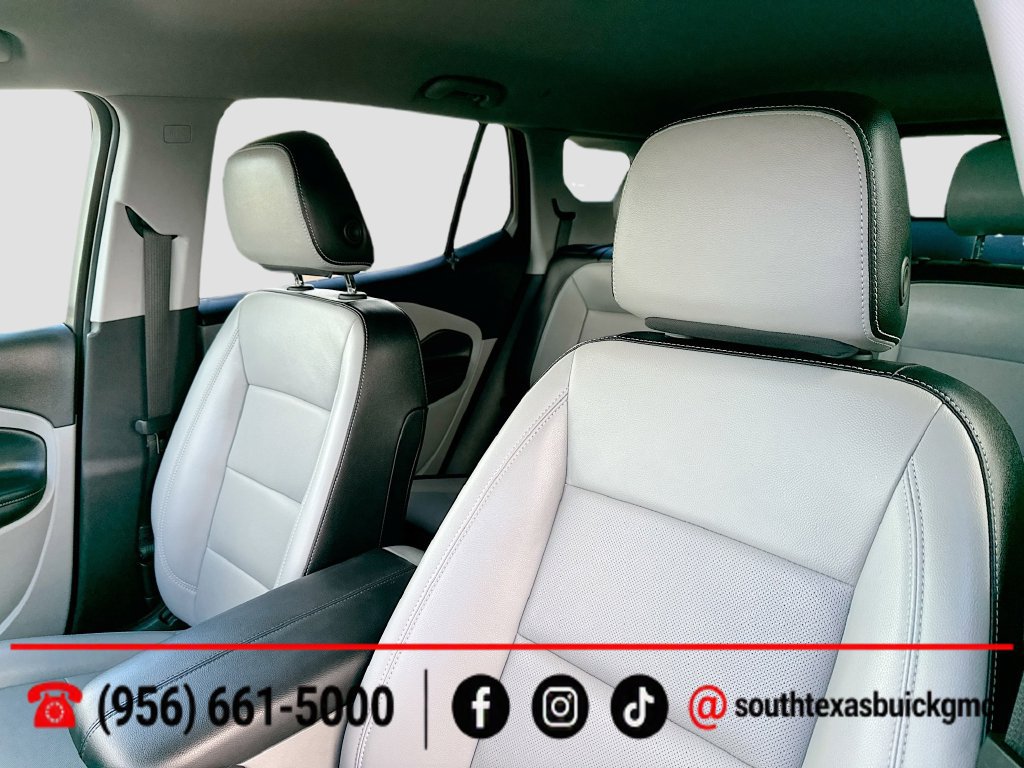 Used 2023 GMC Terrain SLT w/ Infotainment Package II FWD image 14