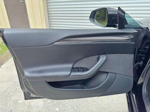 Used 2022 Tesla Model S AWD/4WD image 44