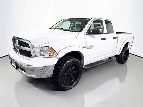 Used 2016 RAM 1500 ST w/ SXT Appearance Group image 3