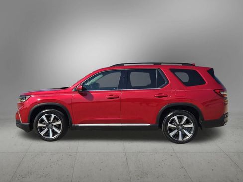 Used 2023 Honda Pilot Touring image 3