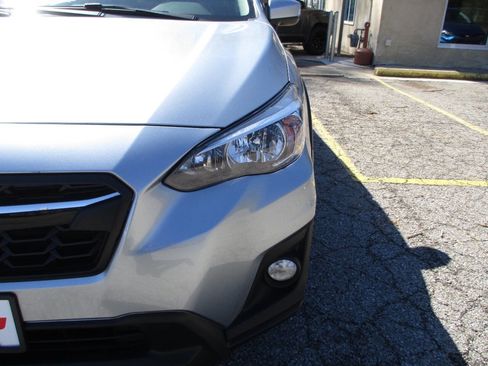 Used 2018 Subaru Crosstrek 2.0i Premium w/ Eyesight System image 24