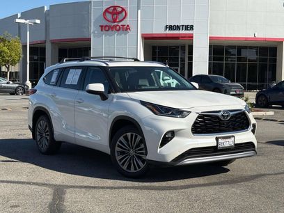 Used 2021 Toyota Highlander Platinum