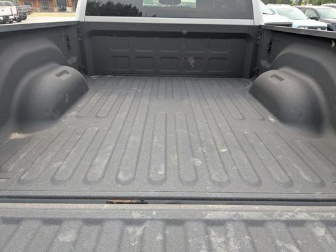 Used 2024 RAM 2500 Big Horn w/ Night Edition AWD/4WD image 15